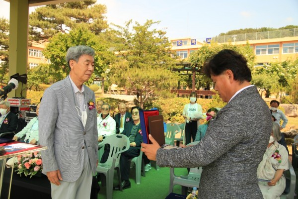 08e4c886be01e747dfa6afeb7845ef08_1653964215_95.jpg